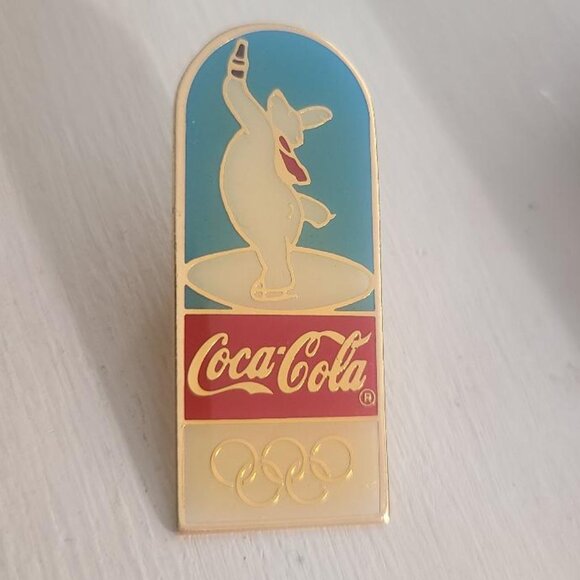 Lillehammer Norway Olympics 1994 Ice Skating Vintage Lapel Pin - Coca Cola Bear - Picture 2 of 4